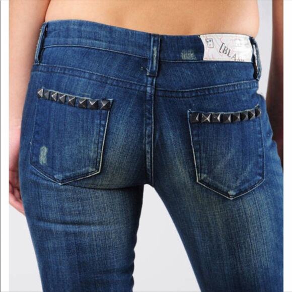BlankNYC Distressed Studded Skinny Jeans Sz 27 - Picture 2 of 13